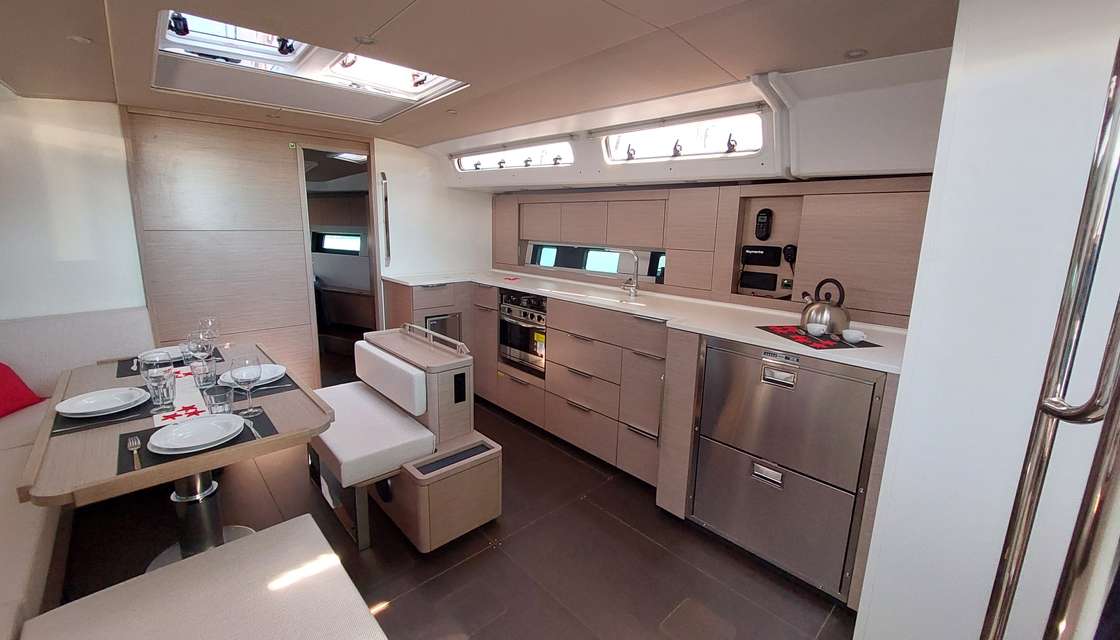 Hanse 460