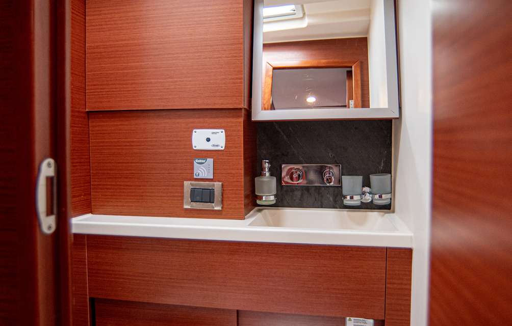 Hanse 508