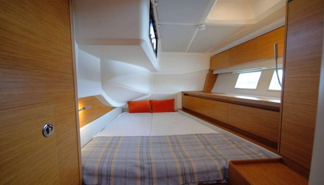 Hanse 588
