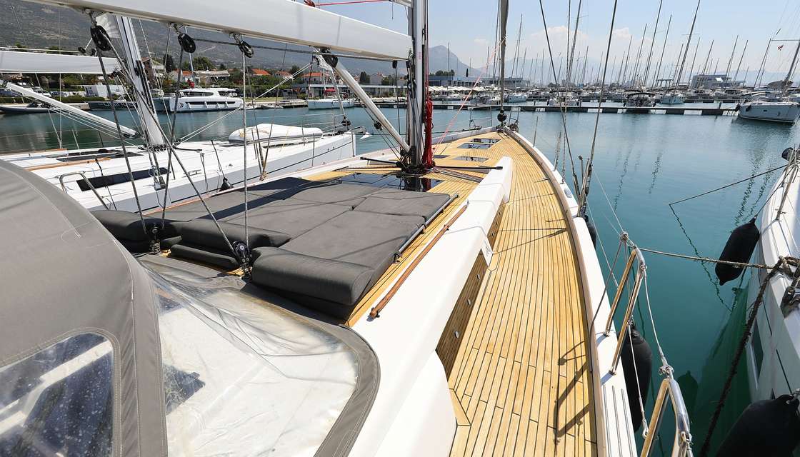 Hanse 588