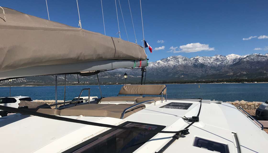 Helia 44