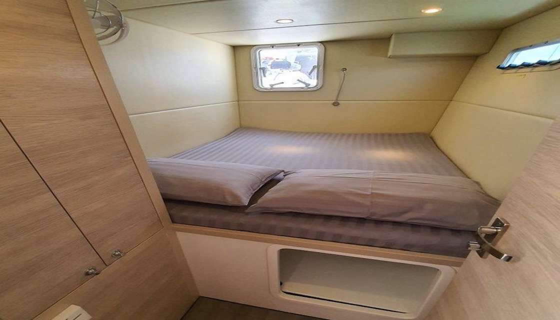 Island Spirit 410