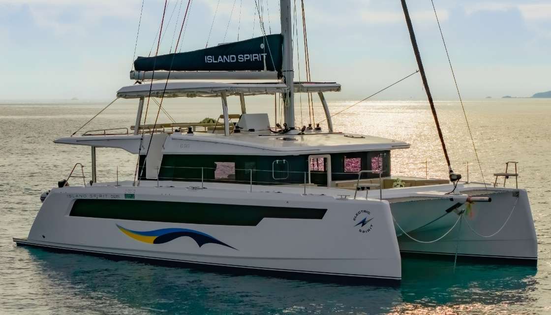 Island Spirit 525