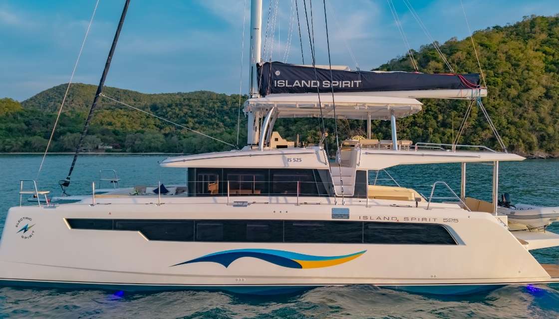 Island Spirit 525