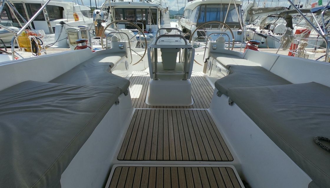 Jeanneau 53