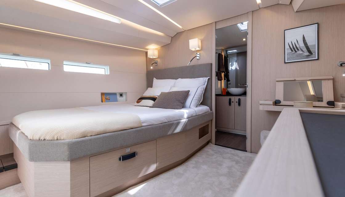 Jeanneau Yachts 55