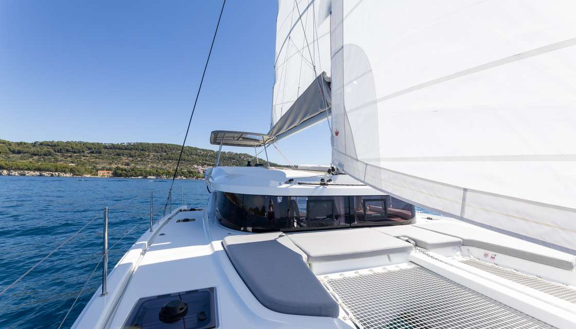 Lagoon 38