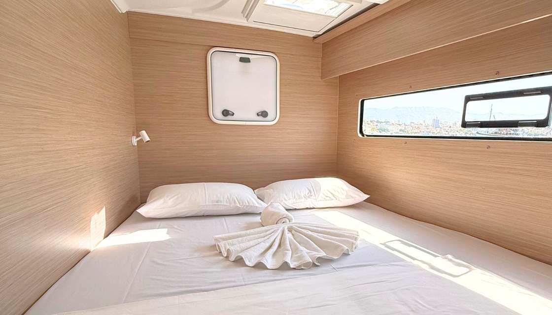 Lagoon 38