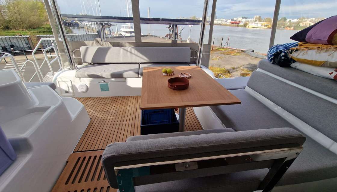 Lagoon 38