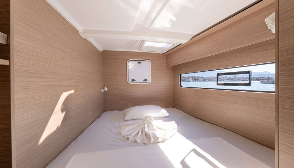 Lagoon 38