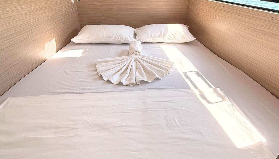 Lagoon 38