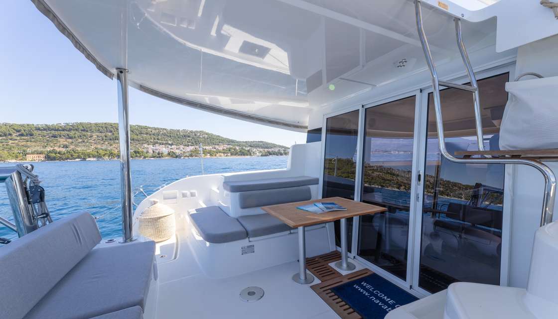 Lagoon 38
