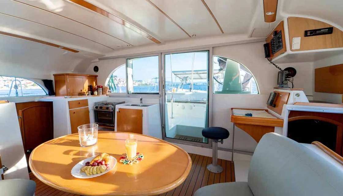 Lagoon 380