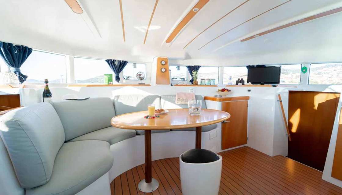 Lagoon 380