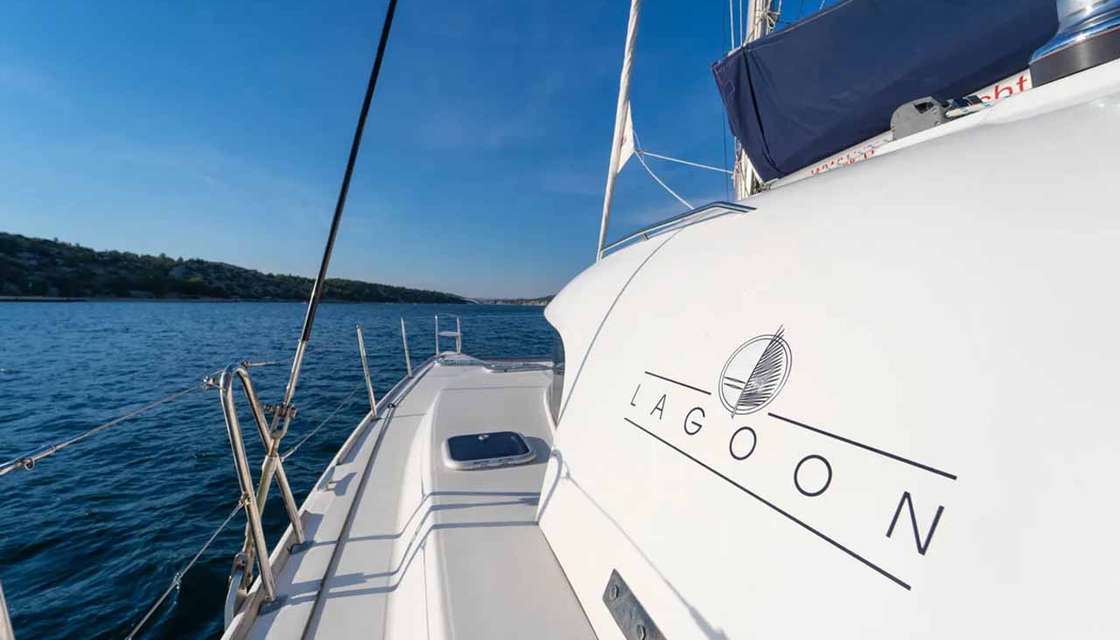 Lagoon 380
