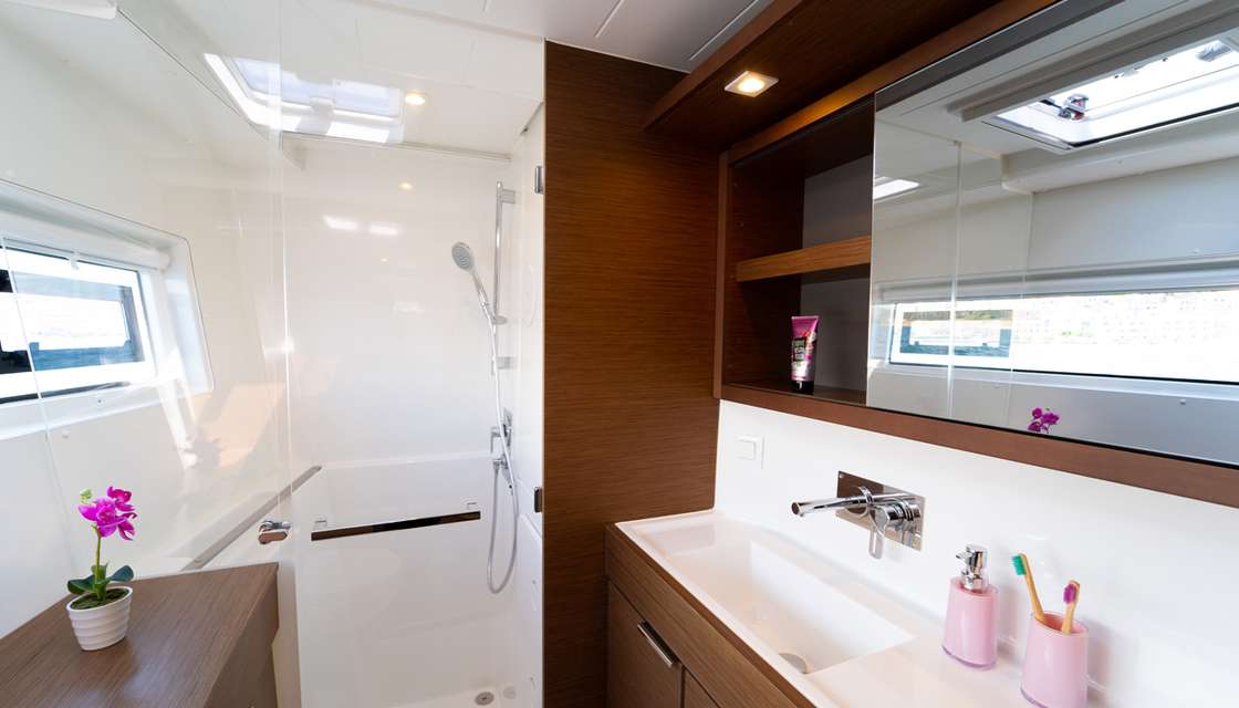 Lagoon 40