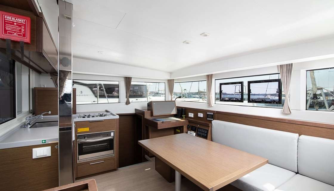 Lagoon 40