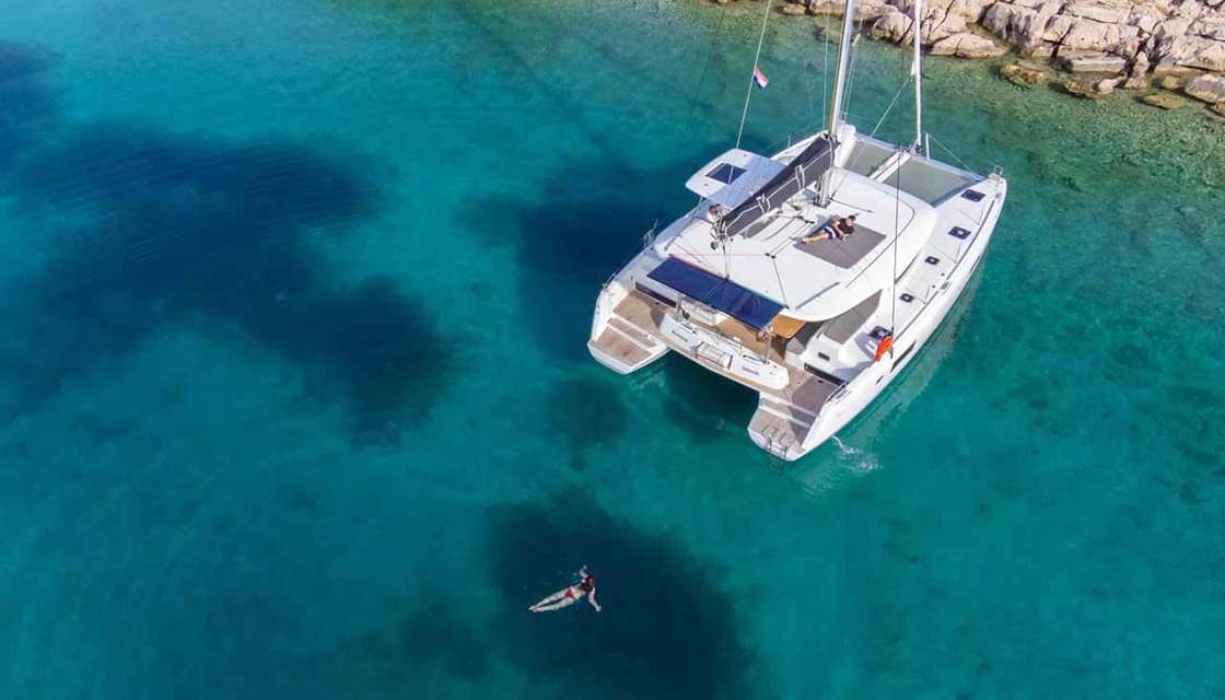 Lagoon 42