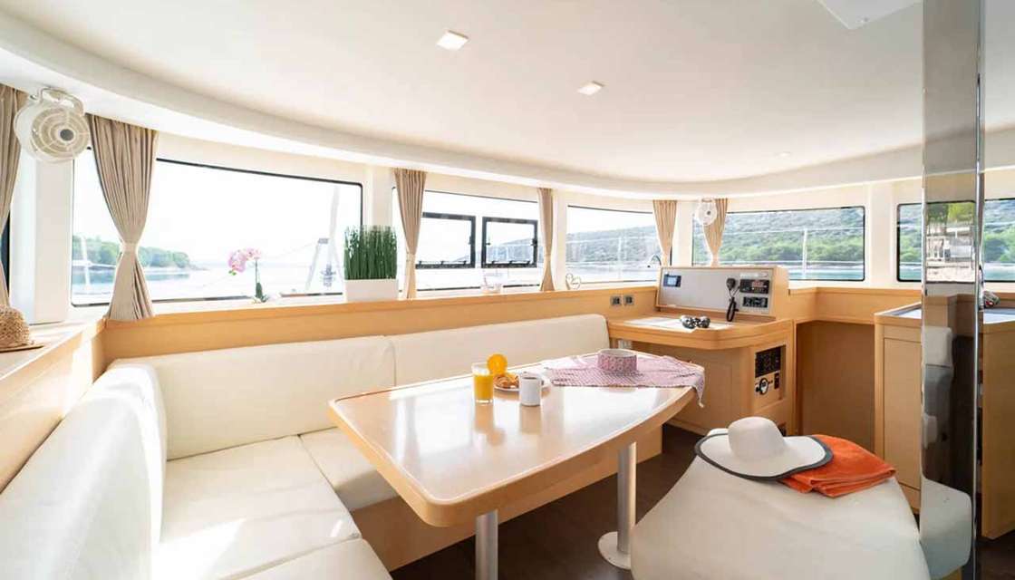Lagoon 42