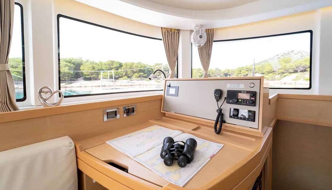Lagoon 42
