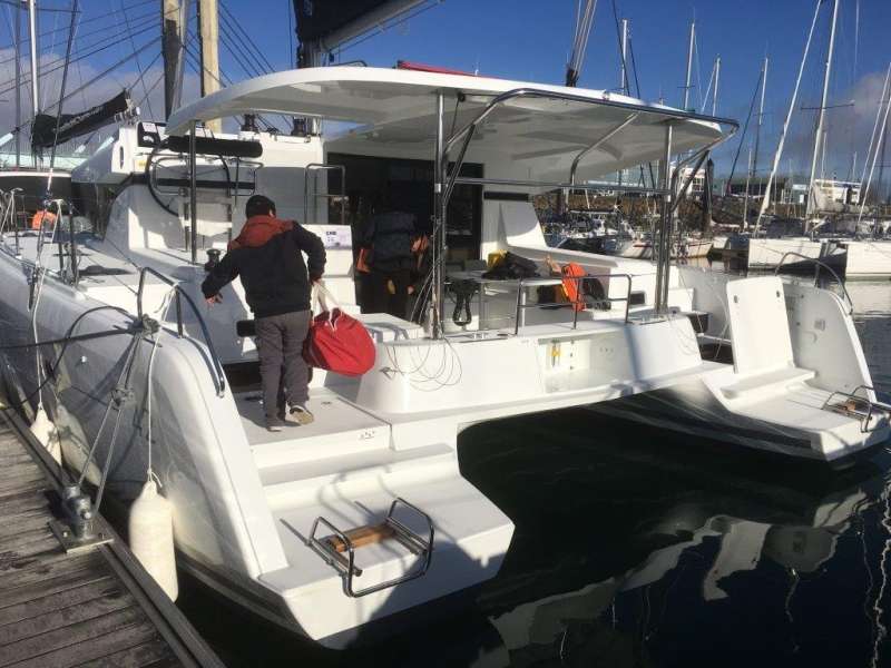 Lagoon 42