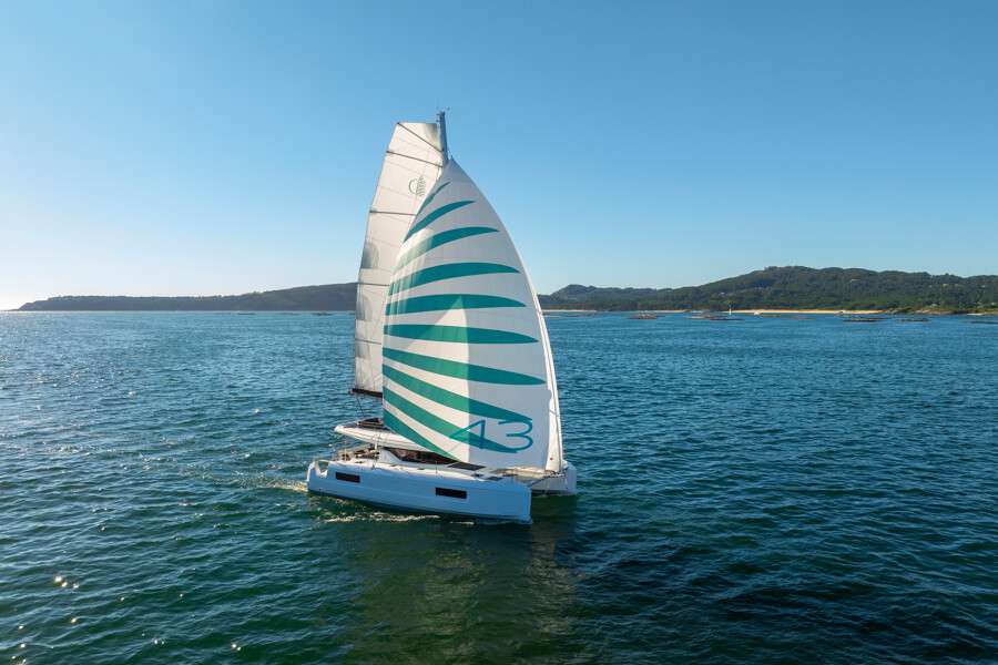 Lagoon 43