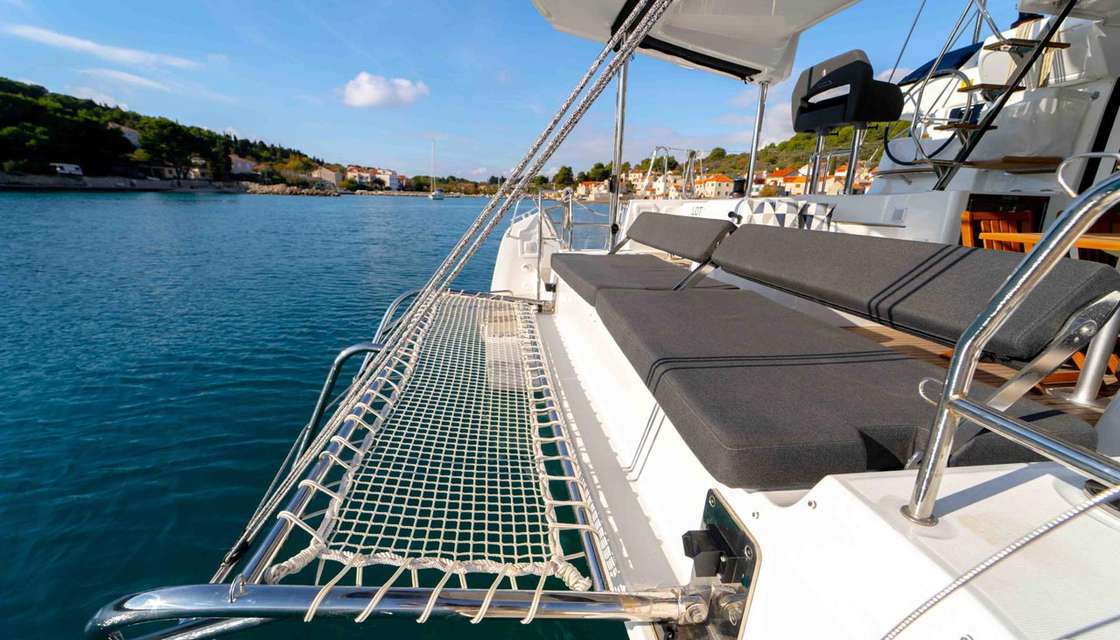 Lagoon 43