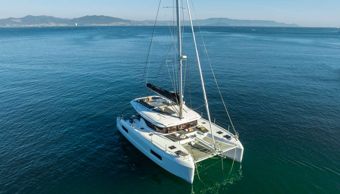 Lagoon 43
