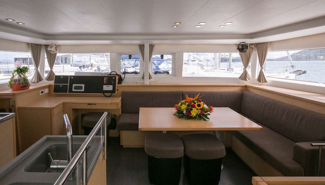 Lagoon 450 F