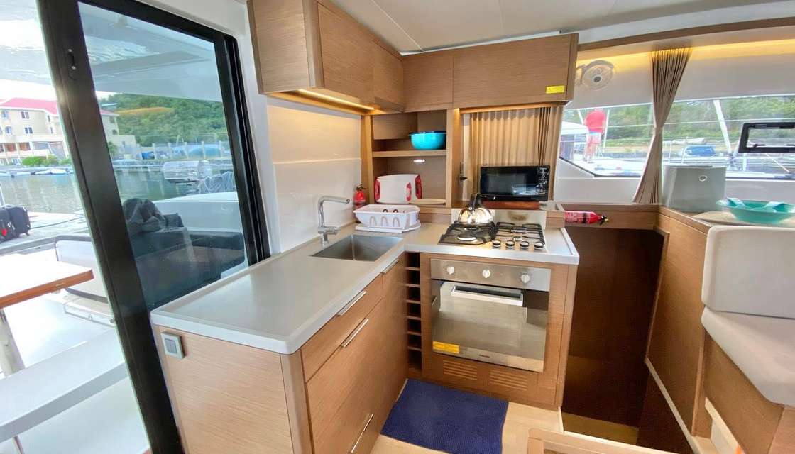 Lagoon 50