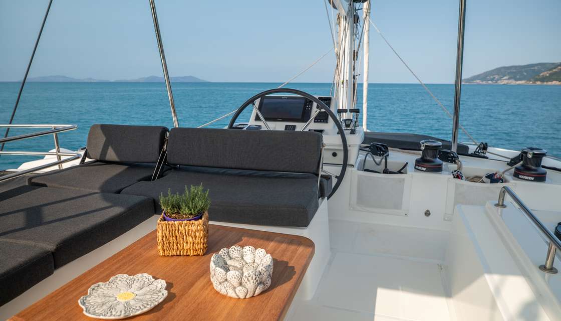 Lagoon 51