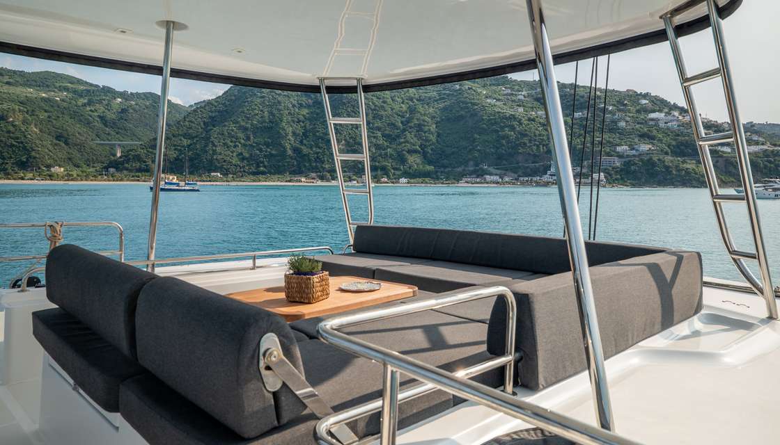 Lagoon 51