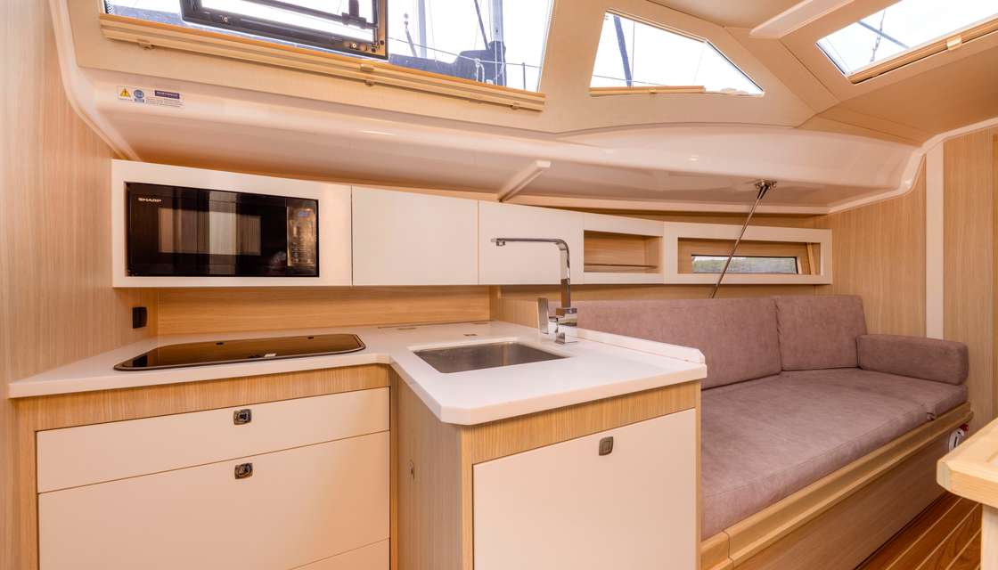 Maxus 34