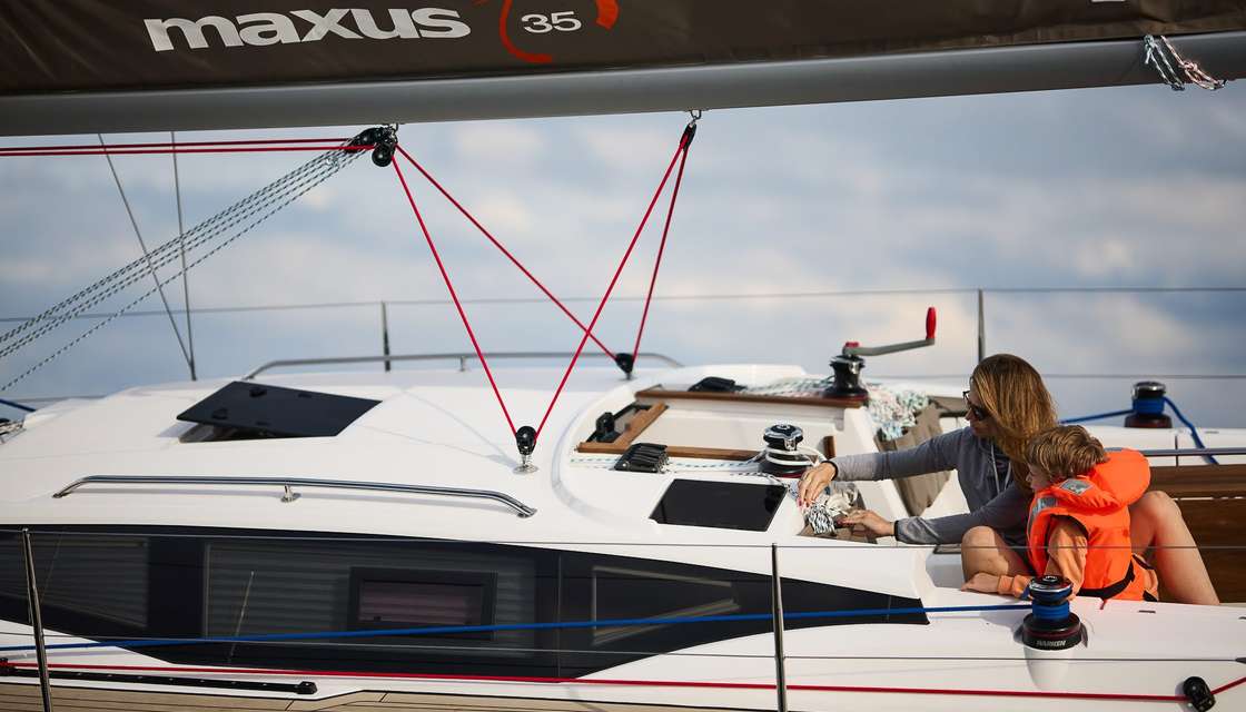 Maxus 35