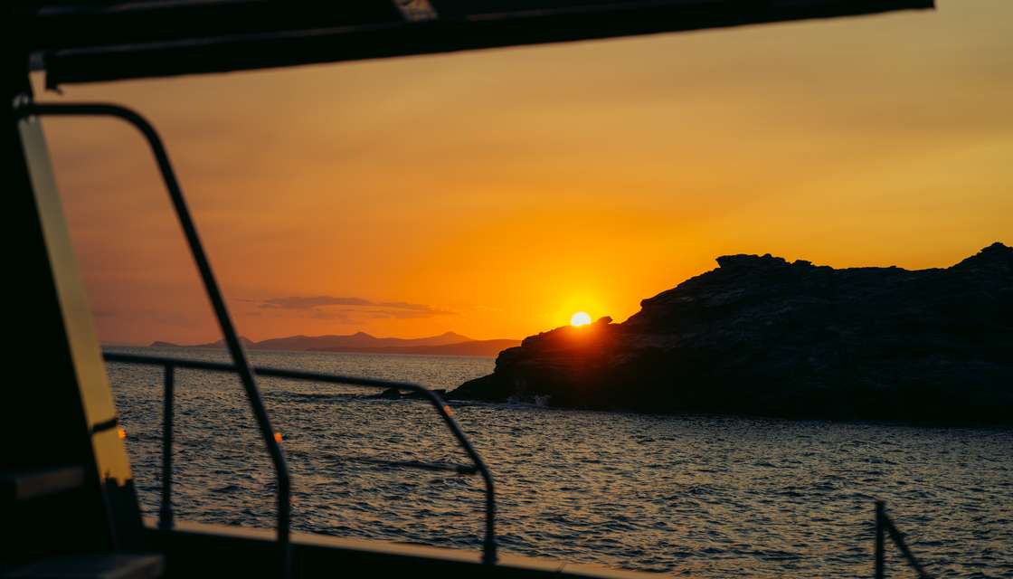 Moon Yacht 65