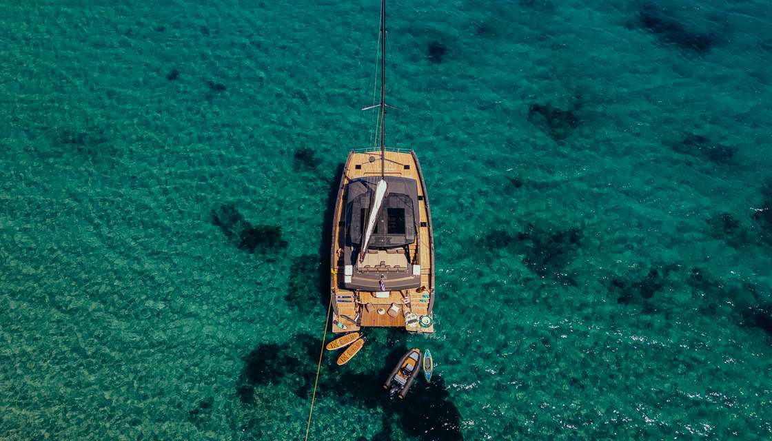 Moon Yacht 65