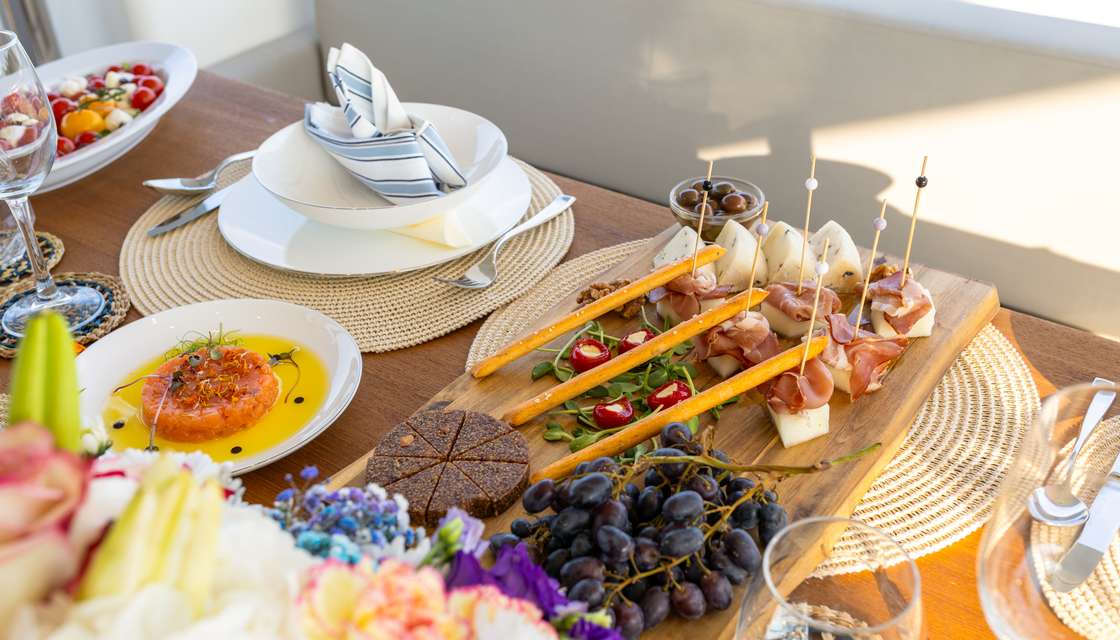 Ferretti Custom Line 100