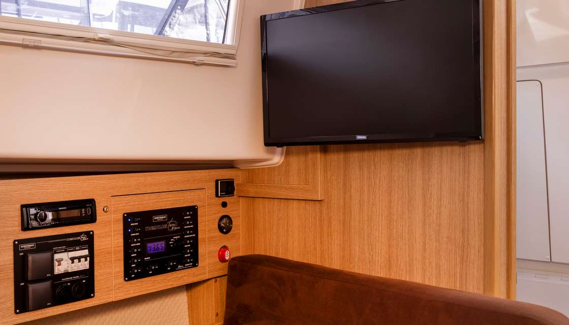 Nexus Revo 870