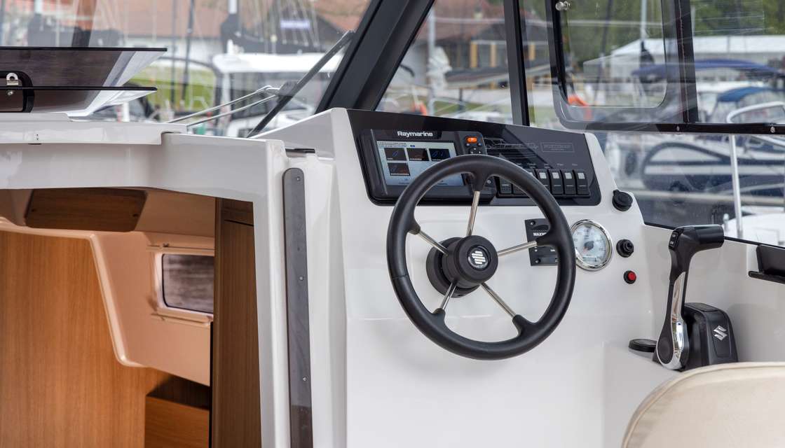 Nexus Revo 870