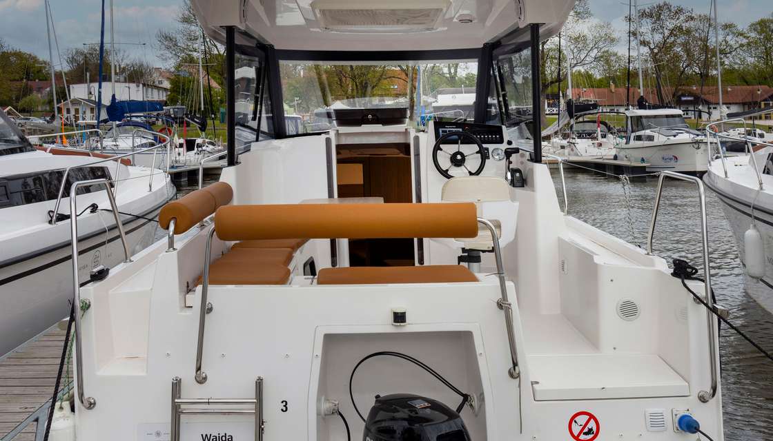 Nexus Revo 870