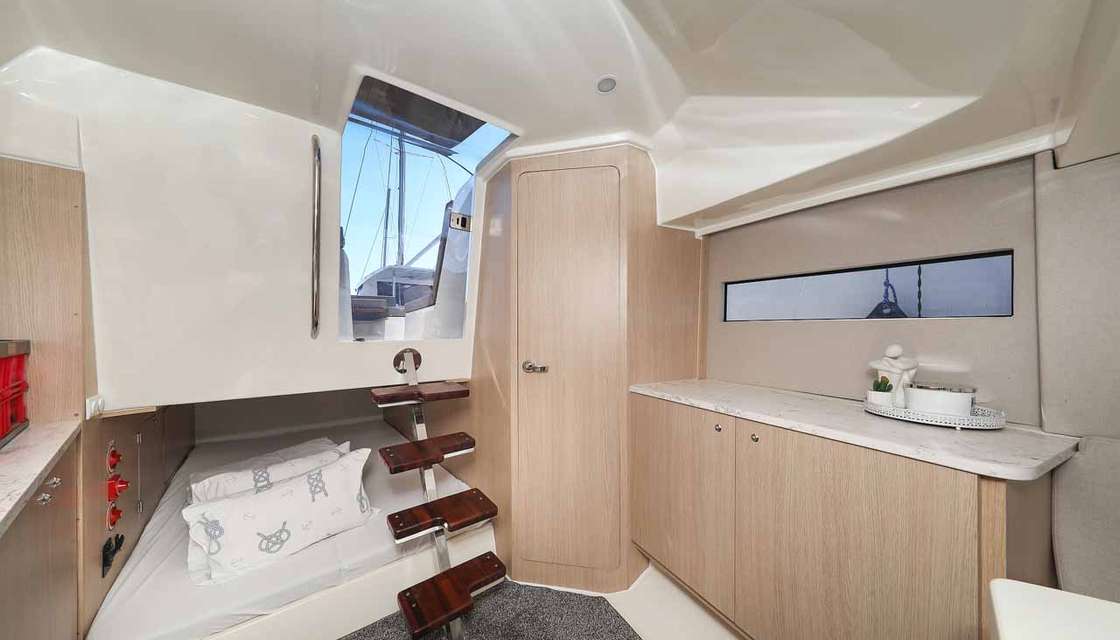 Nuva M9 Cabin