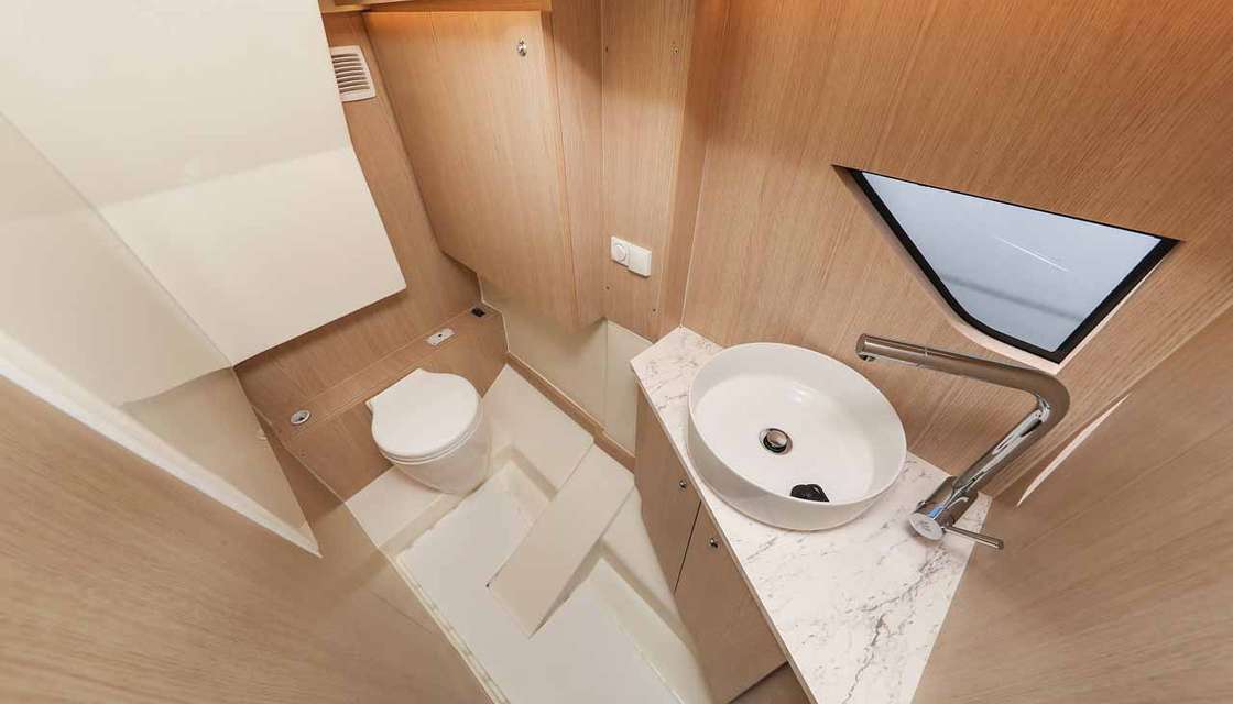 Nuva M9 Cabin