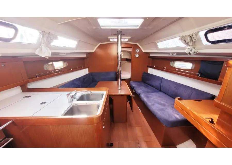 Oceanis 31