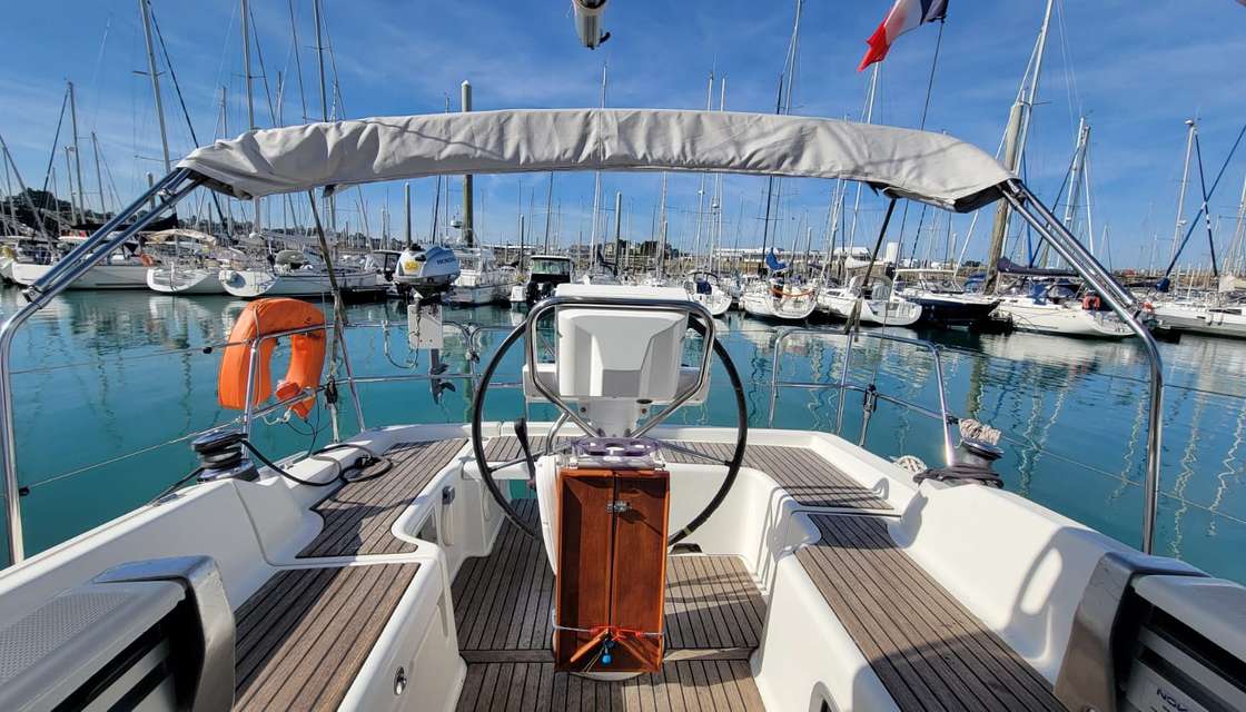 Oceanis 31