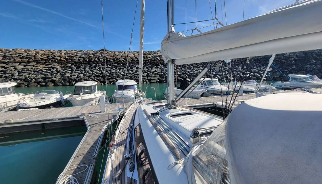Oceanis 31