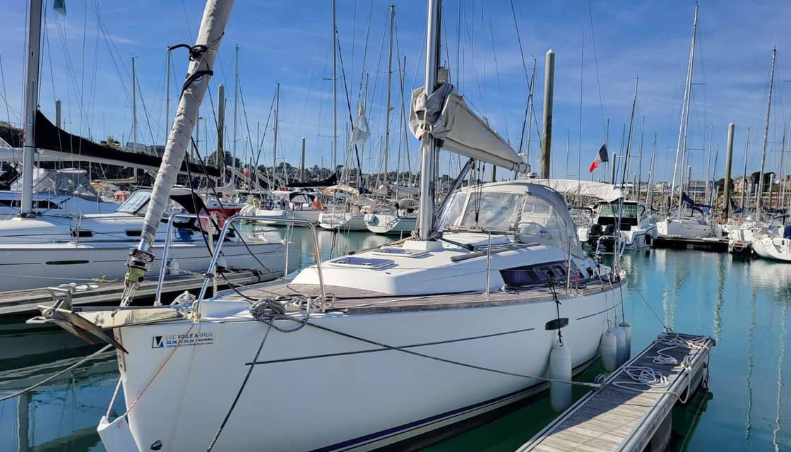 Oceanis 31