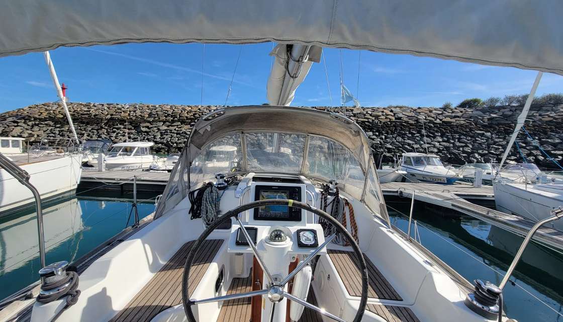 Oceanis 31