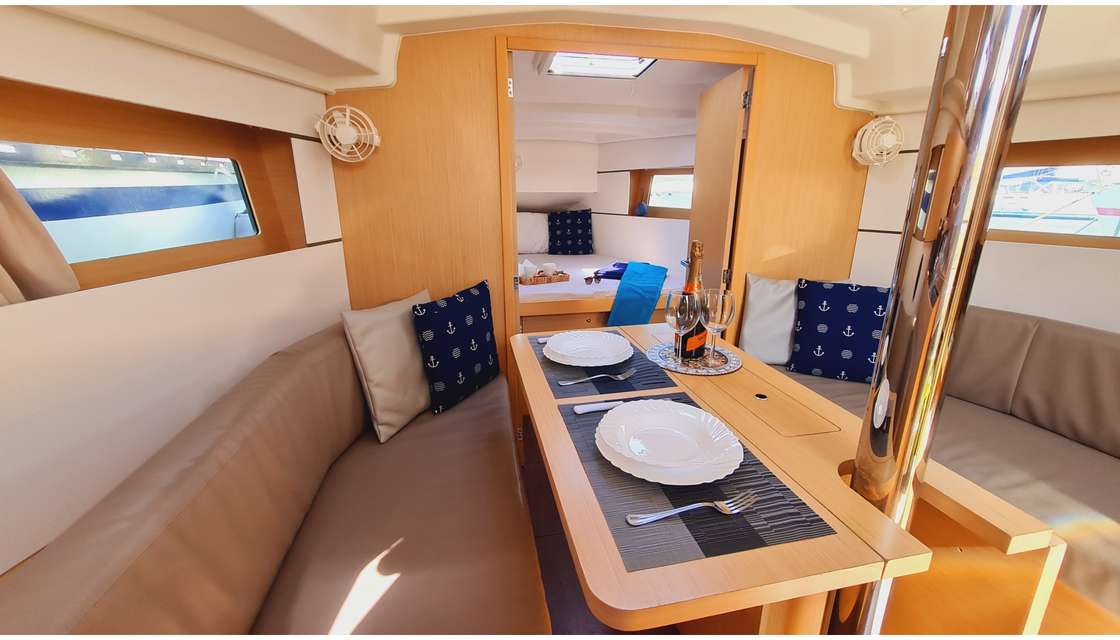 Oceanis 35.1