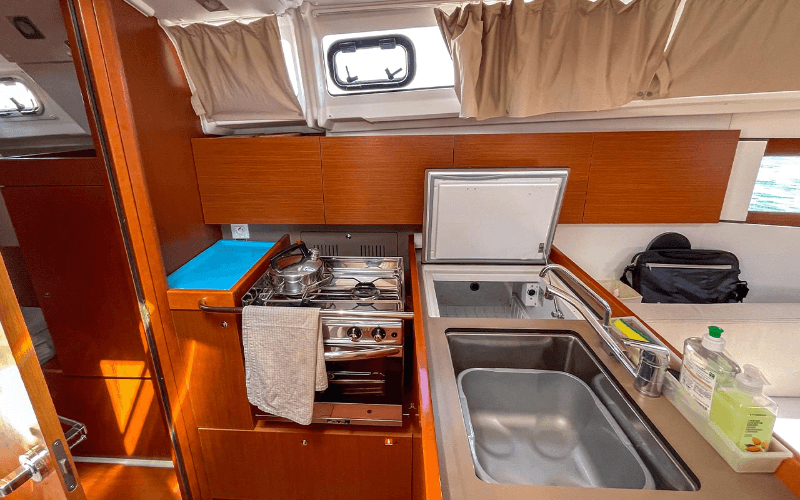 Oceanis 35.1