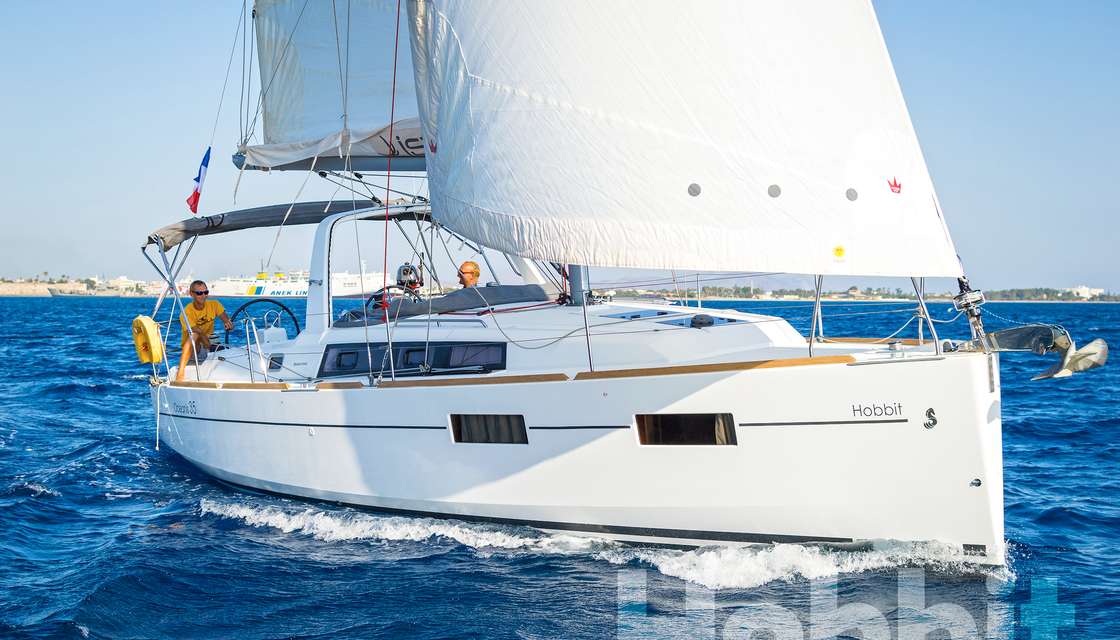 Oceanis 35